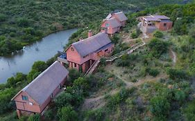 Cliffhanger Lodge