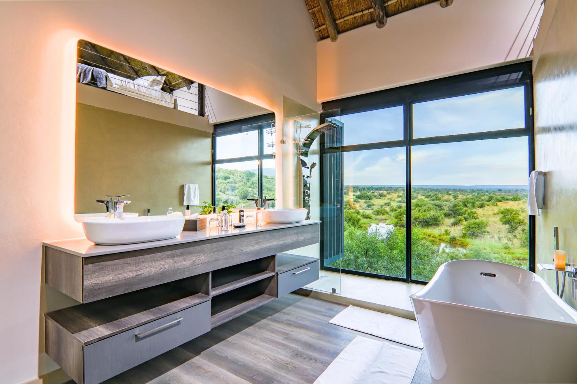 Cliffhanger Lodge Mabula Game Reserve Exterior photo