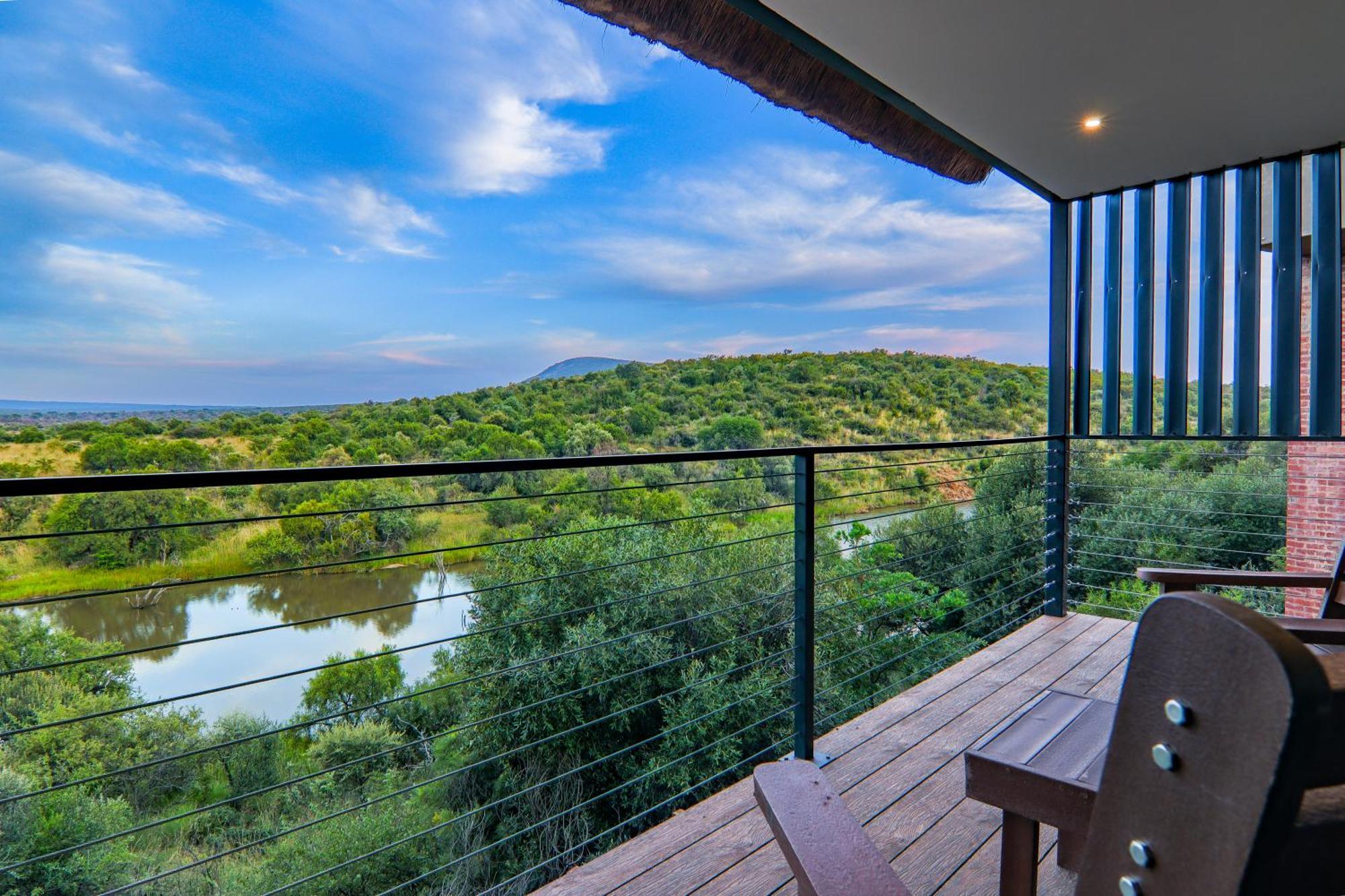 Cliffhanger Lodge Mabula Game Reserve Exterior photo